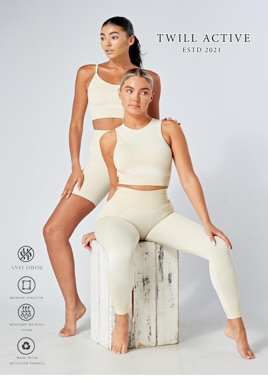Twill Active collection